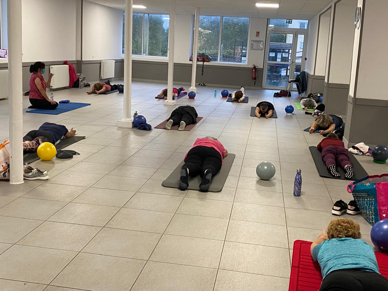 Cours de Pilates avec Sue